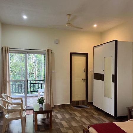 Sri Lakshmi Estates Lägenhet Siddāpur Exteriör bild