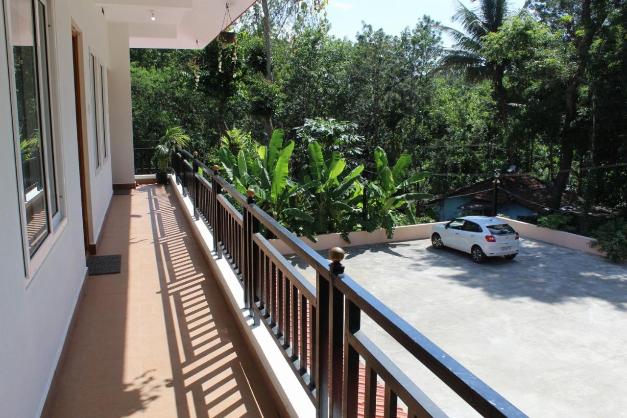 Sri Lakshmi Estates Lägenhet Siddāpur Exteriör bild